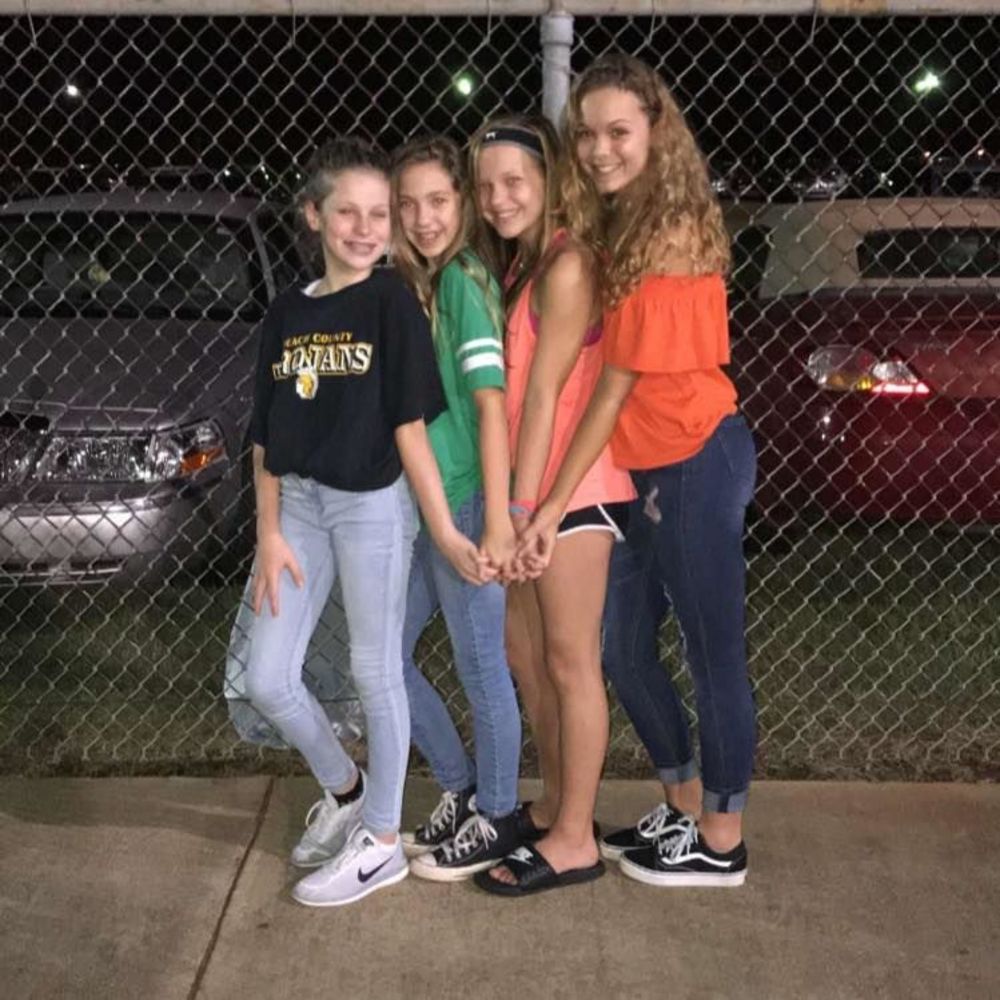 Meet your Posher, Lauren